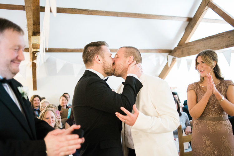 Country Glamour Black Tie Wedding http://www.capturedbykatrina.co.uk/
