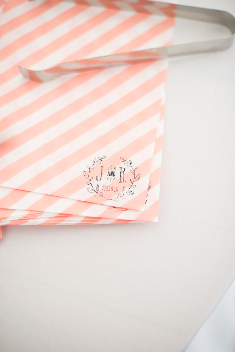 Monogramme Stamp Sweet Bags Country Glamour Black Tie Wedding http://www.capturedbykatrina.co.uk/