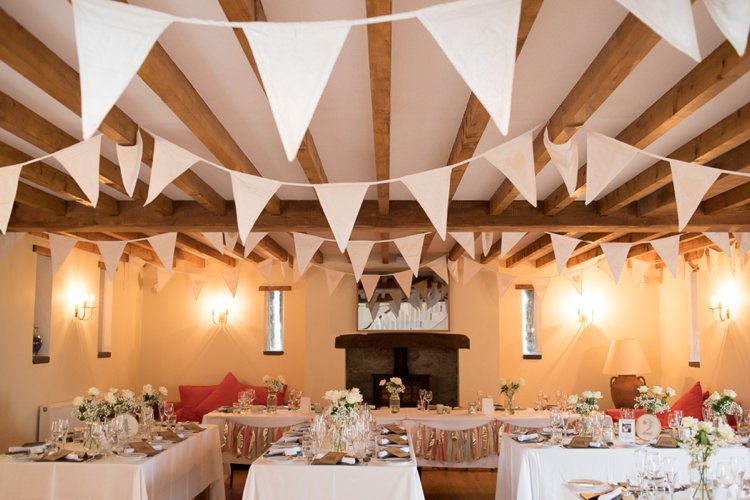 Country Glamour Black Tie Wedding http://www.capturedbykatrina.co.uk/