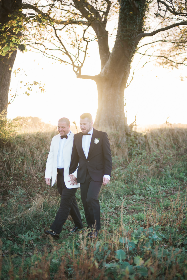 Country Glamour Black Tie Wedding http://www.capturedbykatrina.co.uk/