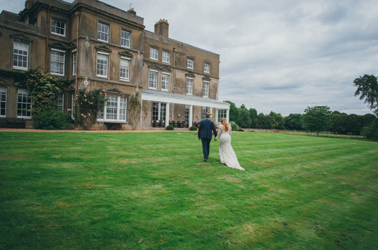 Home Made Garden Party Wedding www.purplepeartreephotography.com