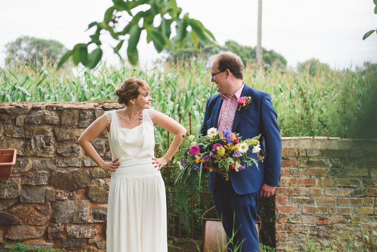 Stylish Festival Farm Garden Wedding http://www.lisadawn.co.uk/