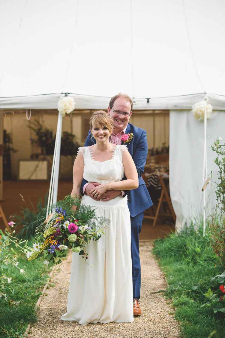Stylish Festival Farm Garden Wedding http://www.lisadawn.co.uk/