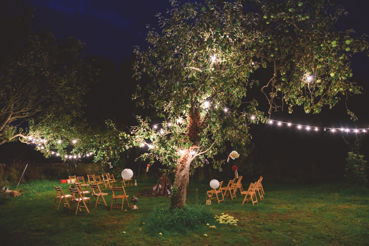 Stylish Festival Farm Garden Wedding http://www.lisadawn.co.uk/