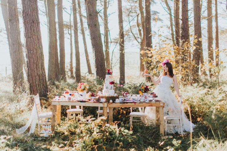 Alice in Wonderland Wedding Ideas http://nataliepluck.com/
