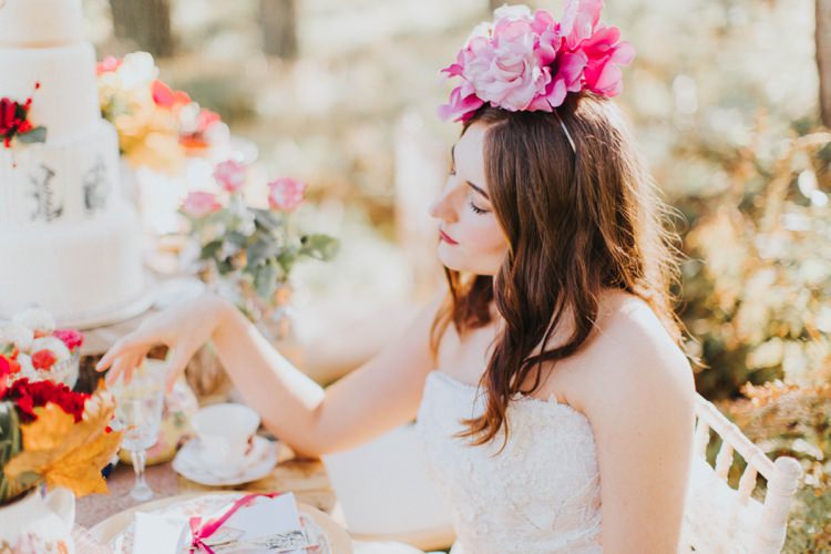 Alice in Wonderland Wedding Ideas http://nataliepluck.com/