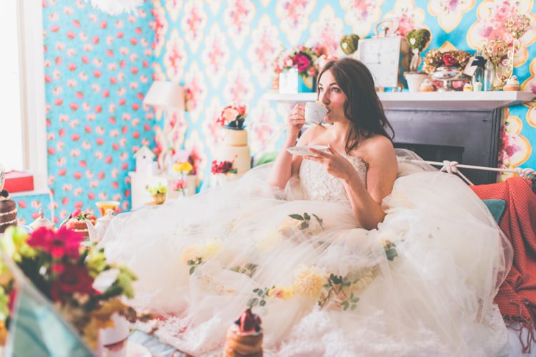 Alice in Wonderland Wedding Ideas http://nataliepluck.com/