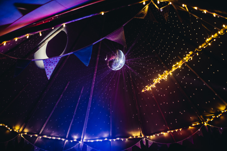 Rustic Relaxed Blue Tipi Wedding http://www.lucylittle.co.uk/