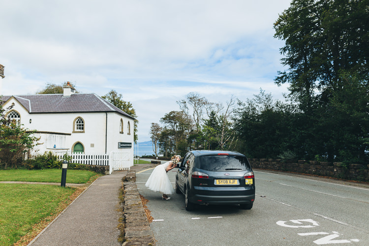 Intimate Outdoor Isle of Skye Wedding http://sarahbethphoto.co.uk/