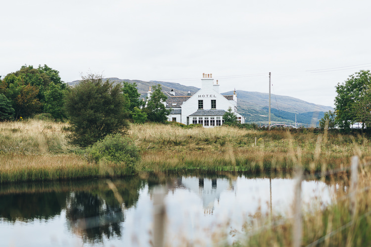 Intimate Outdoor Isle of Skye Wedding http://sarahbethphoto.co.uk/