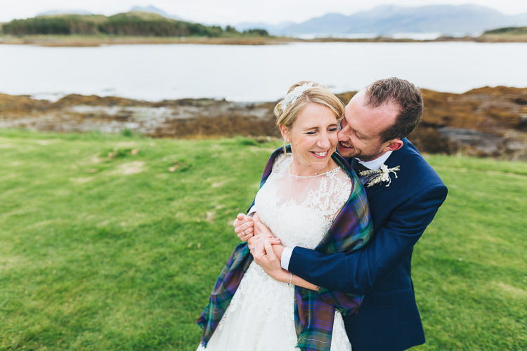 Intimate Outdoor Isle of Skye Wedding http://sarahbethphoto.co.uk/