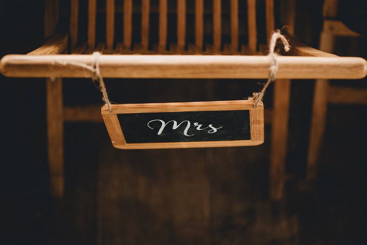 Rustic Chic Blush Barn Wedding http://www.kerrydiamondphotography.com/