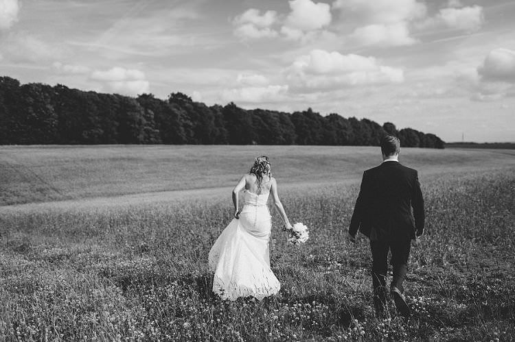 Rustic Chic Blush Barn Wedding http://www.kerrydiamondphotography.com/