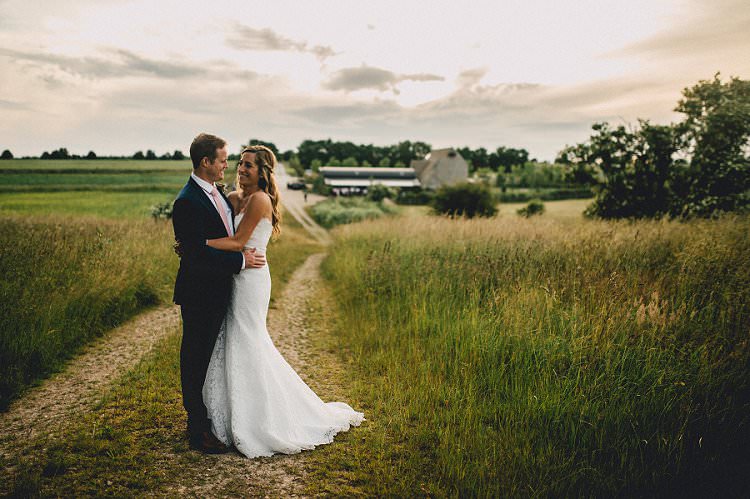 Rustic Chic Blush Barn Wedding http://www.kerrydiamondphotography.com/