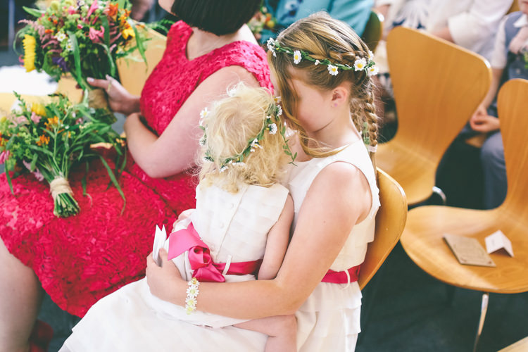 Daisy Flower Crown Halo Girls Colourful Modern DIY Fun Wedding http://www.emmaboileau.co.uk/