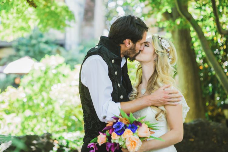 Fantastical Woodland Renaissance Wedding in California http://www.milouandolin.com/