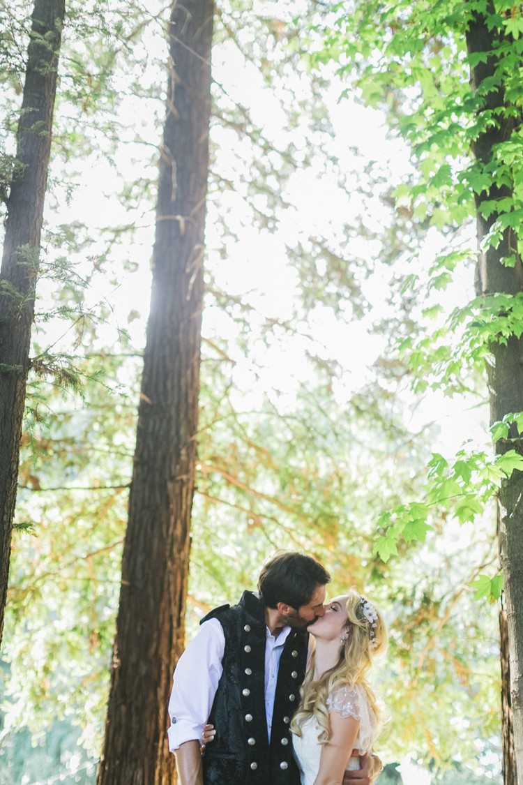 Fantastical Woodland Renaissance Wedding in California http://www.milouandolin.com/