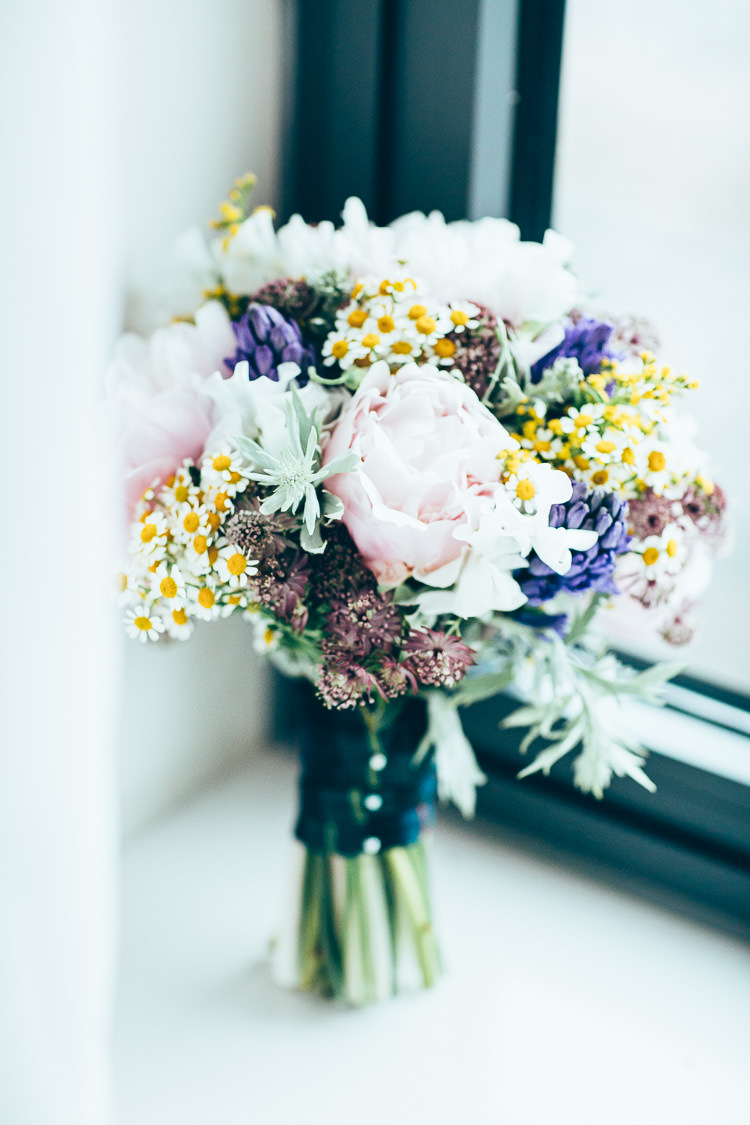 Bouquet Flowers Peonies Daisies Bride Bridal Meadow Marquee Home Made Wedding http://www.faircloughphotography.co.uk/