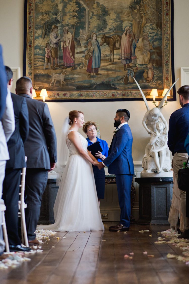 Colourful Pastel Sequin Wedding http://www.laurapower.co.uk/
