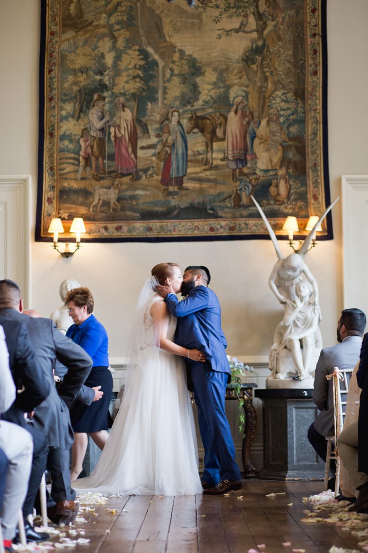 Colourful Pastel Sequin Wedding http://www.laurapower.co.uk/