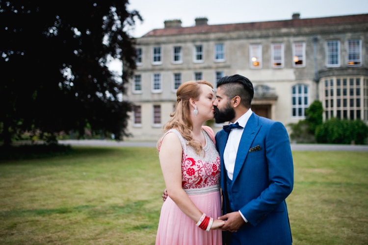 Colourful Pastel Sequin Wedding http://www.laurapower.co.uk/
