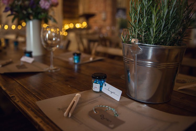 Kraft Brown Paper Place Mats Eclectic Cool Barn Wedding http://assassynation.co.uk/