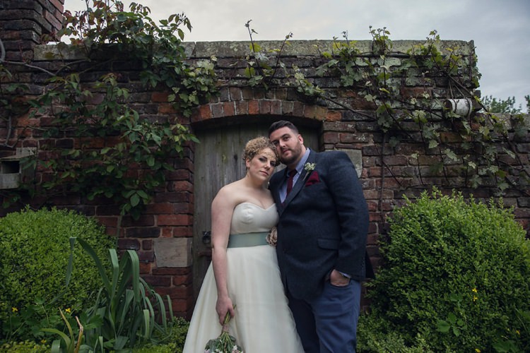 Eclectic Cool Barn Wedding http://assassynation.co.uk/