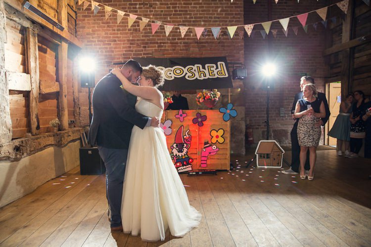 Disco Shed Wed Eclectic Cool Barn Wedding http://assassynation.co.uk/