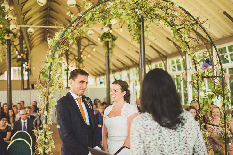 Beautiful Glass House Wedding http://www.mattpenberthy.com/
