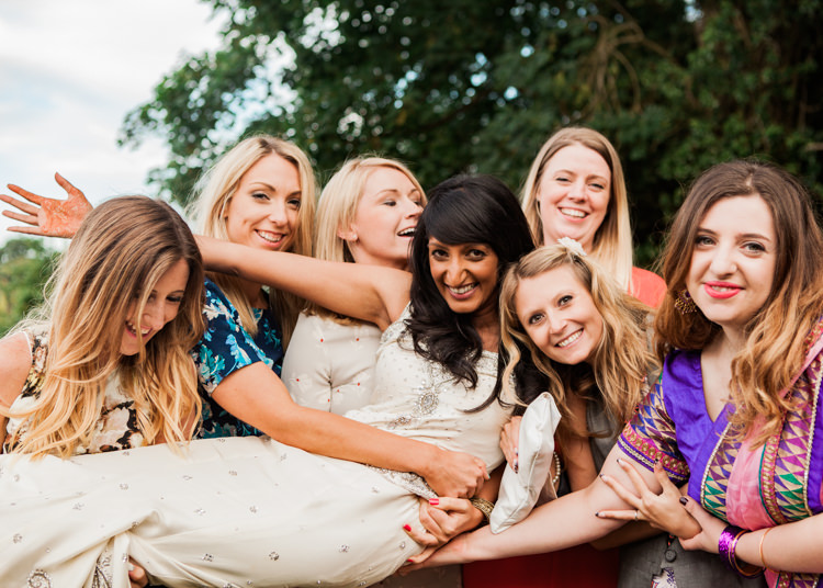 Indian Mint Garden Party Wedding http://heleddroberts.co.uk/