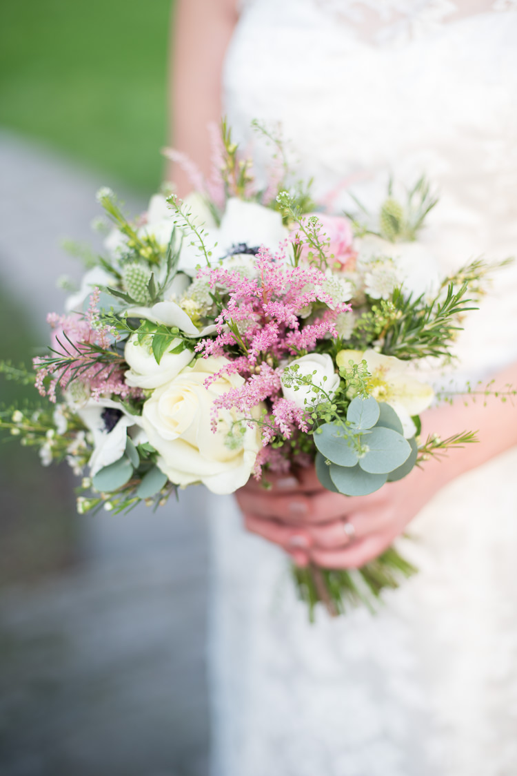 Bouquet Astible Roses Ivory Bride Bridal Flowers Soft Pink Rustic Winter Wedding http://www.capturedbykatrina.co.uk/
