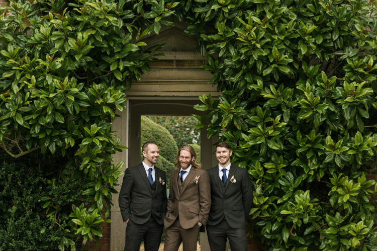 Glamorous Gold Halloween Wedding http://www.oliviajohnstonweddings.co.uk/