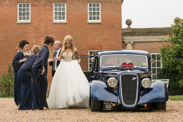 Glamorous Gold Halloween Wedding http://www.oliviajohnstonweddings.co.uk/