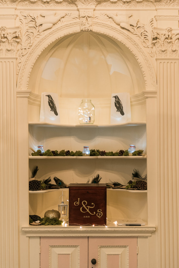 Glamorous Gold Halloween Wedding http://www.oliviajohnstonweddings.co.uk/