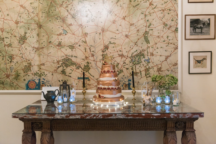 Glamorous Gold Halloween Wedding http://www.oliviajohnstonweddings.co.uk/