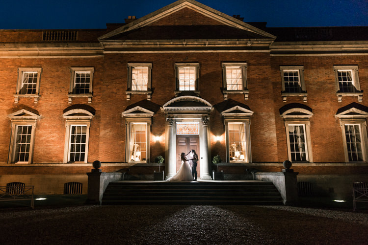 Glamorous Gold Halloween Wedding http://www.oliviajohnstonweddings.co.uk/