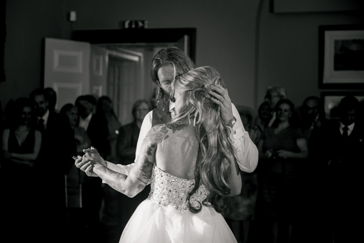 Glamorous Gold Halloween Wedding http://www.oliviajohnstonweddings.co.uk/
