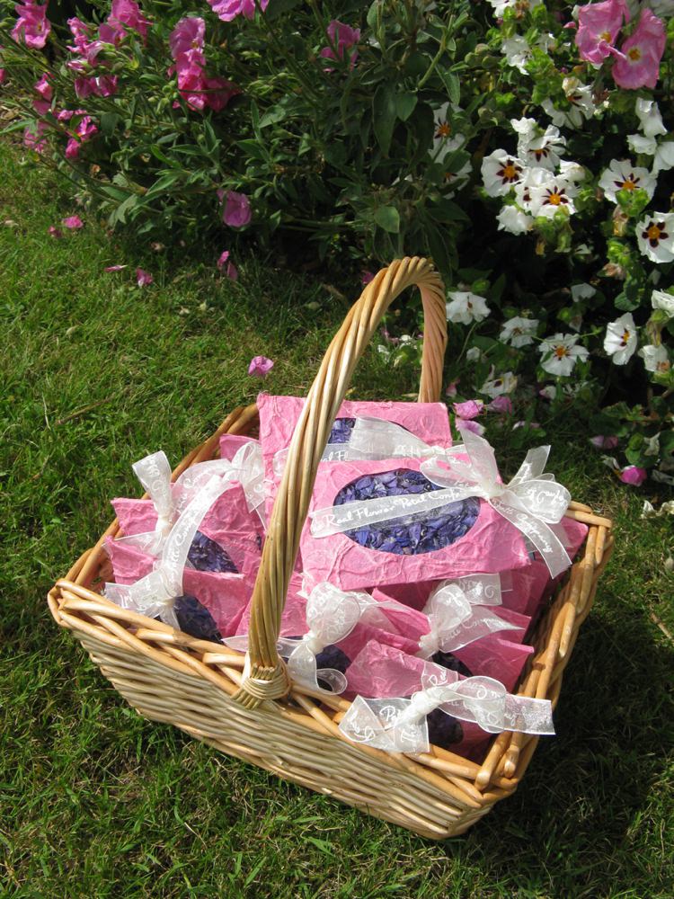 Petal Envelope Confetti Basket. Credit- The Real Flower Petal Confetti Company