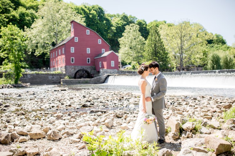 Romantic Peach Museum Wedding New Jersey http://www.idaliaphotography.com/