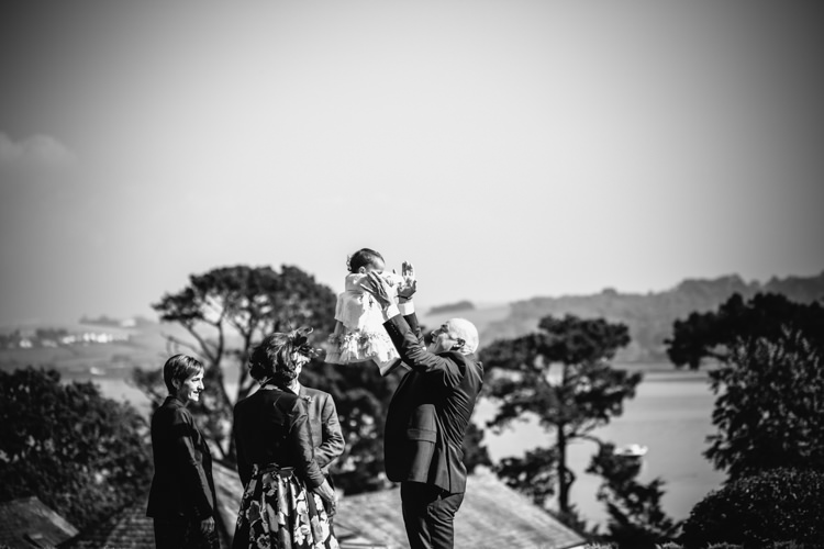 Vintage Homely Outdoor Wedding http://heartfulloftea.com/