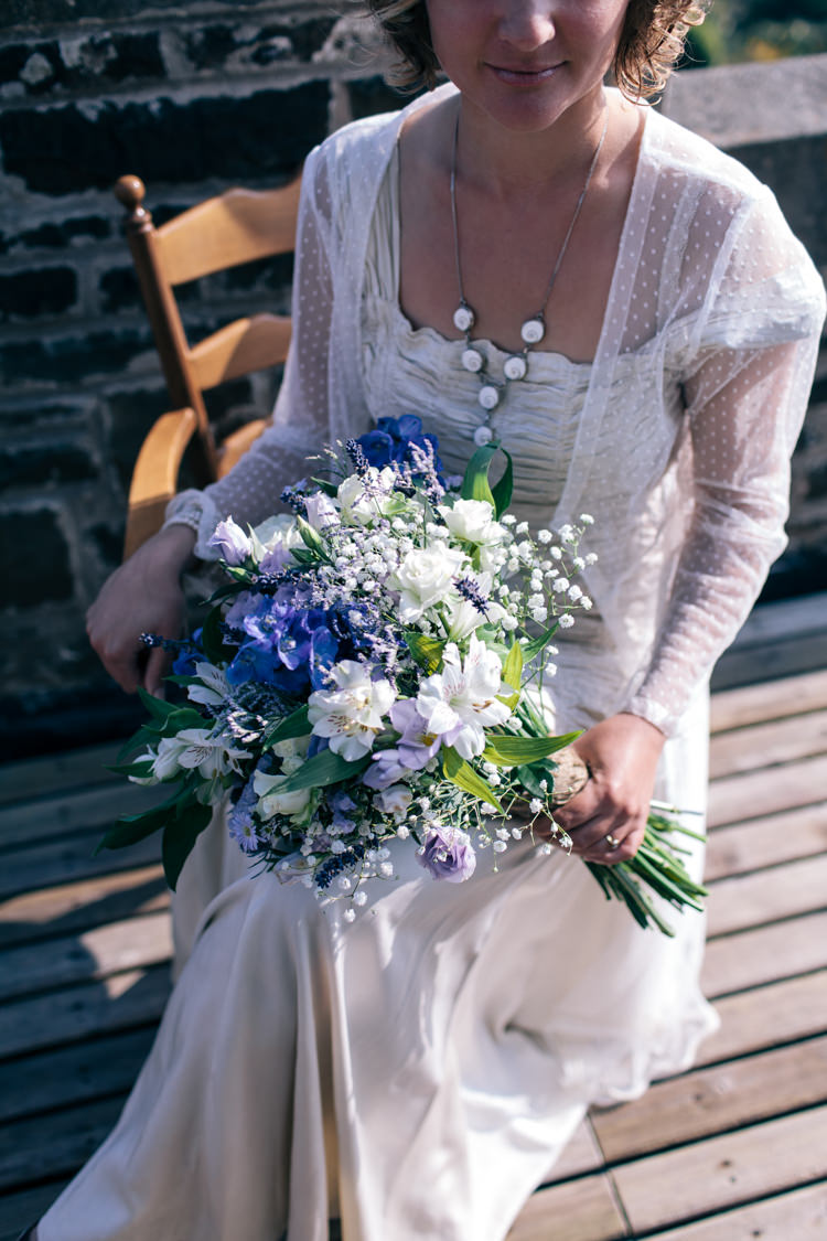 Blue White Purple Bouquet Flowers Bride Bridal Vintage Homely Outdoor Wedding http://heartfulloftea.com/