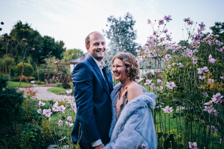 Vintage Homely Outdoor Wedding http://heartfulloftea.com/