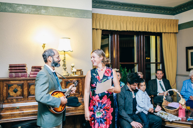 Vintage Homely Outdoor Wedding http://heartfulloftea.com/