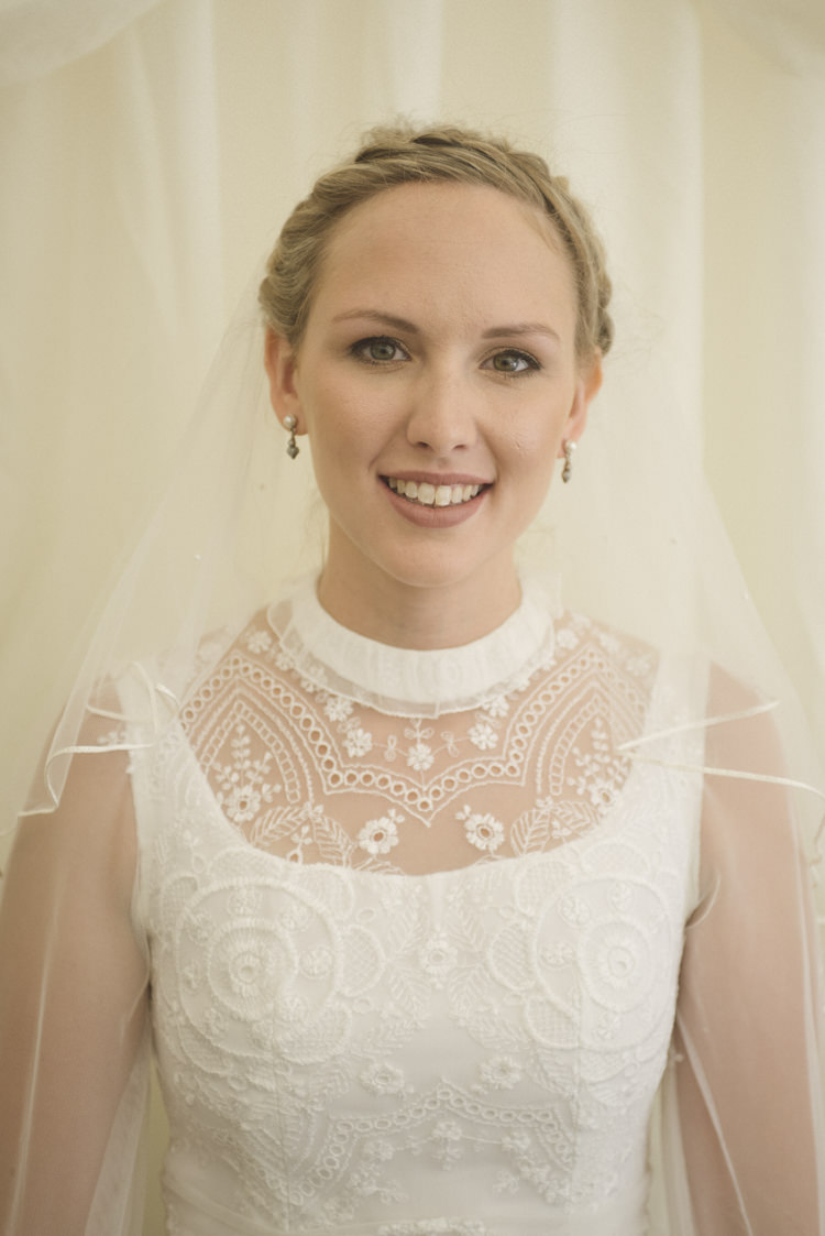 Bride Bridal Make Up Hair Veil Natural Pretty Quirky DIY House Party Wedding http://www.petecranston.com/