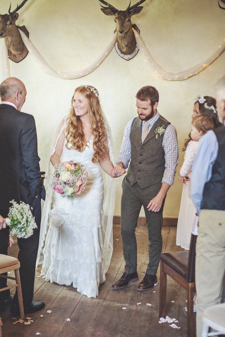 Bohemian Country Tipi Wedding http://www.clickybox-photography.com/