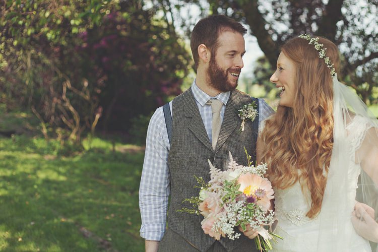 Bohemian Country Tipi Wedding http://www.clickybox-photography.com/