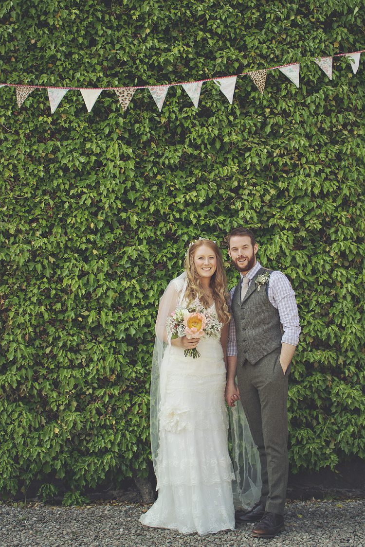 Bohemian Country Tipi Wedding http://www.clickybox-photography.com/