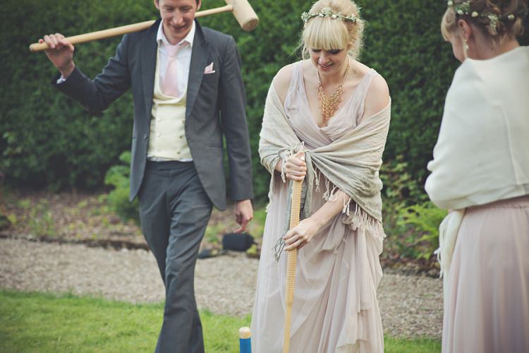 Bohemian Country Tipi Wedding http://www.clickybox-photography.com/