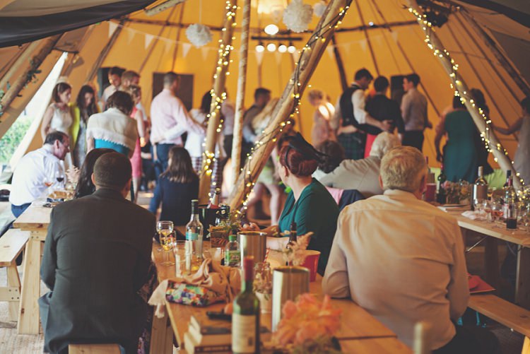 Bohemian Country Tipi Wedding http://www.clickybox-photography.com/