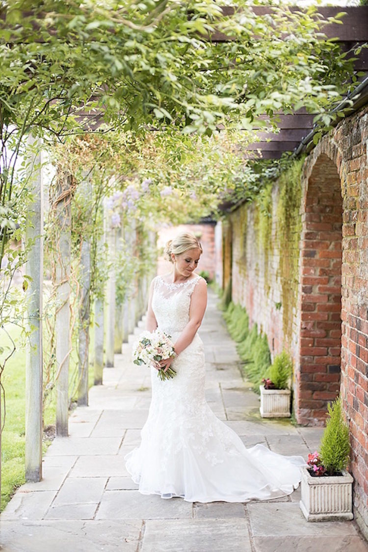 Stella York Lace Dress Gown Bride Bridal Beautiful Country House Wedding http://www.fionasweddingphotography.co.uk/